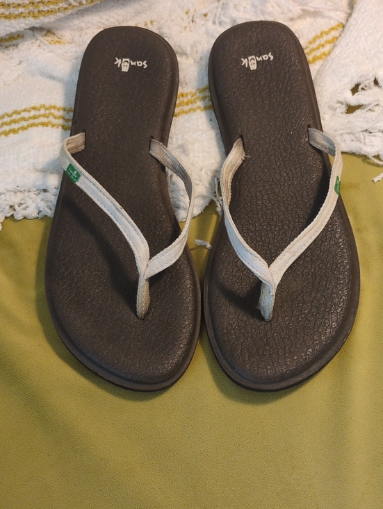 Sanuk Shoes - Sanuk Women’s White Strap Brown Footbed Flip Flops